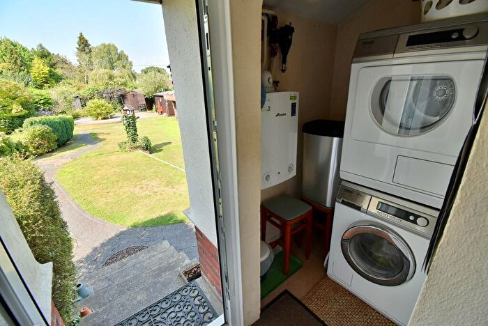 3 Bedroom Detached House For Sale In Christchurch Road, West Parley, Ferndown, BH22