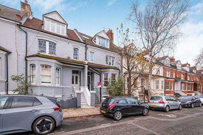 1 Bedroom Flat For Sale In Sumatra Road, West Hampstead, London, NW6