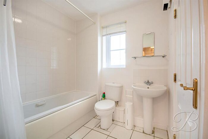 1 Bedroom Apartment To Rent In Trinity Road, Edwinstowe, Mansfield, NG21