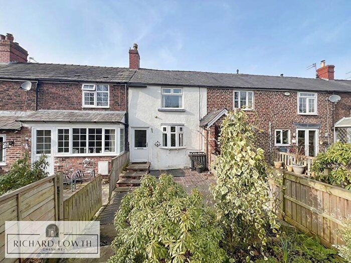 2 Bedroom Cottage For Sale In Dale House Fold, Poynton, SK12