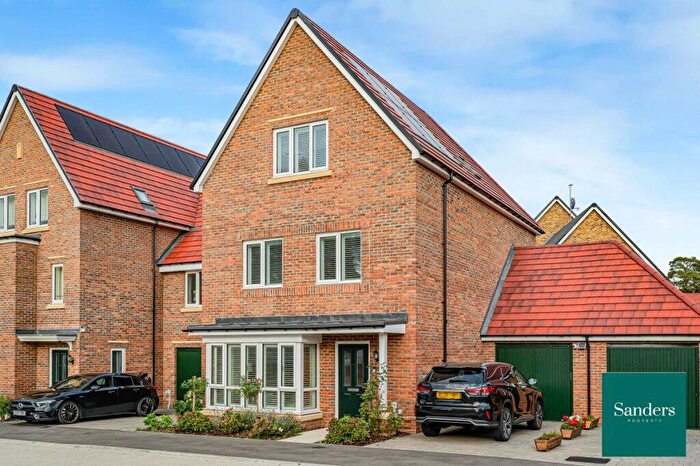 4 Bedroom Property To Rent In Fleming Close, Ascot, Berkshire, SL5