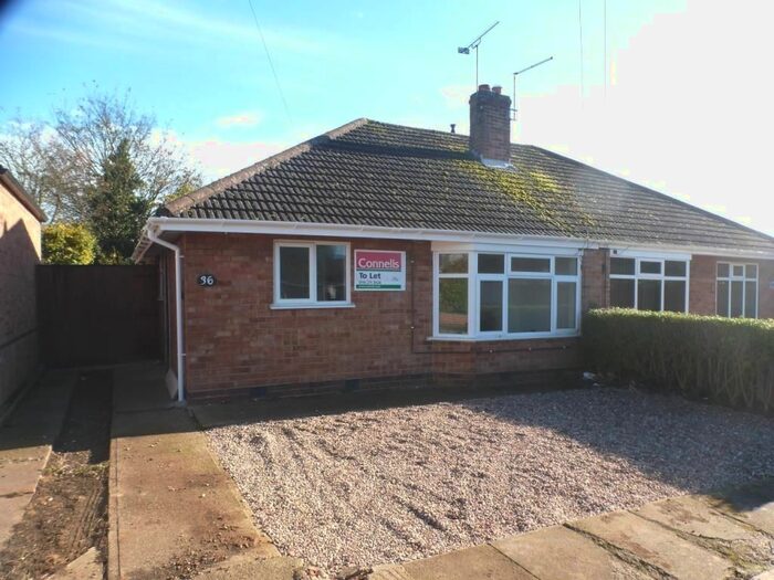 2 Bedroom Bungalow To Rent In Chestnut Avenue, Oadby, Leicester, LE2
