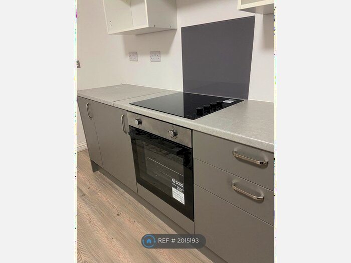 2 Bedroom Flat To Rent In Primrose Bank, Oldham, OL8