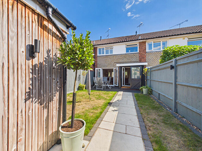 3 Bedroom Terraced House For Sale In Castleton Court, Marlow, Buckinghamshire, SL7