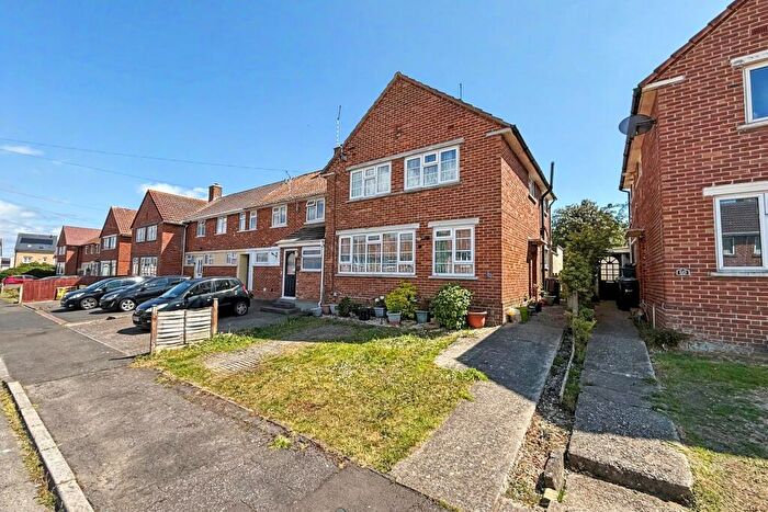 3 Bedroom End Of Terrace House For Sale In Lanehouse, DT4