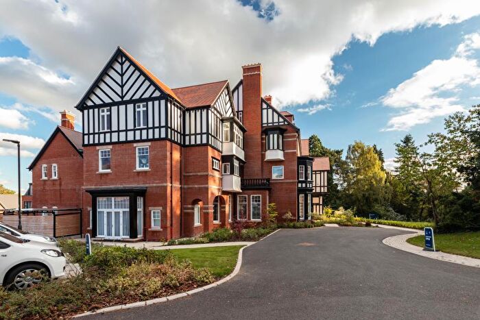 2 Bedroom Apartment To Rent In New House Farm Drive, Birmingham, B31