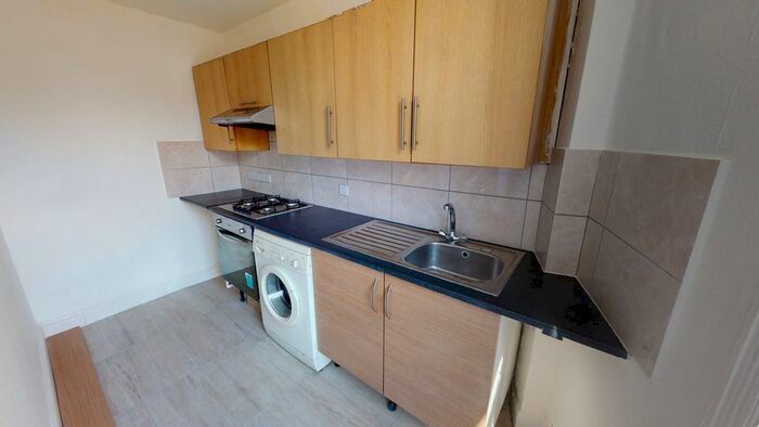 2 Bedroom Flat To Rent In London Road, Thornton Heath, CR7