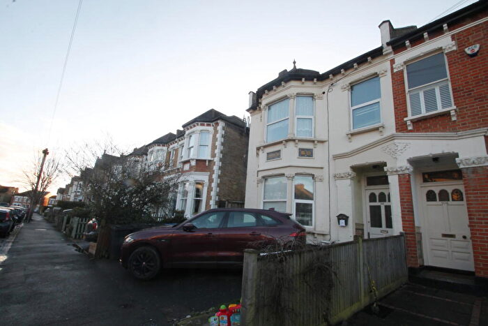 Apartment To Rent In Venner Road, Sydenham, SE26