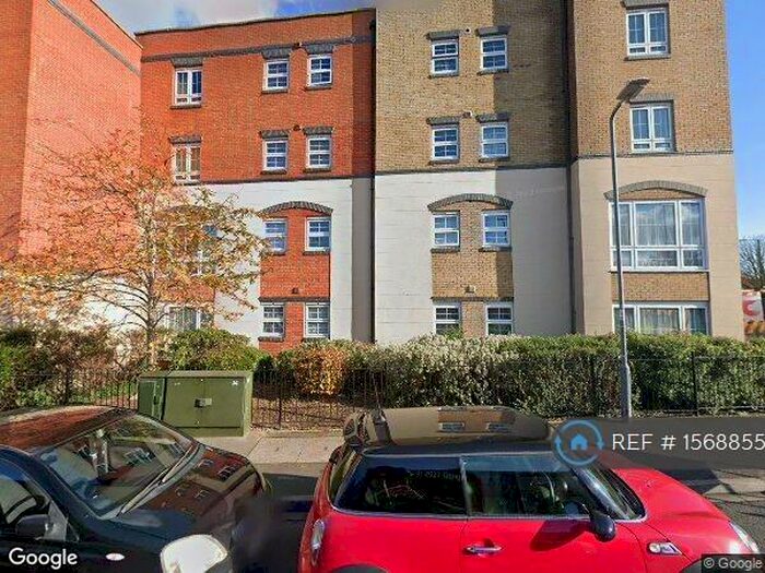2 Bedroom Flat To Rent In Holyhead Mews, Slough, SL1