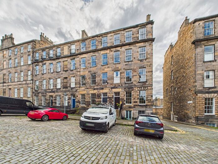 2 Bedroom Flat To Rent In Scotland Street, New Town, Edinburgh, EH3