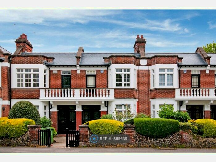 2 Bedroom Maisonette To Rent In Wallace Road, London, N1