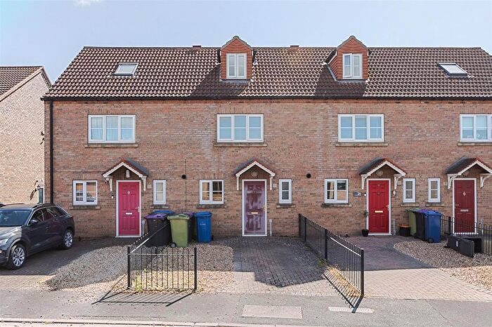 3 Bedroom Terraced House To Rent In Waggoners Close, Scotter, DN21