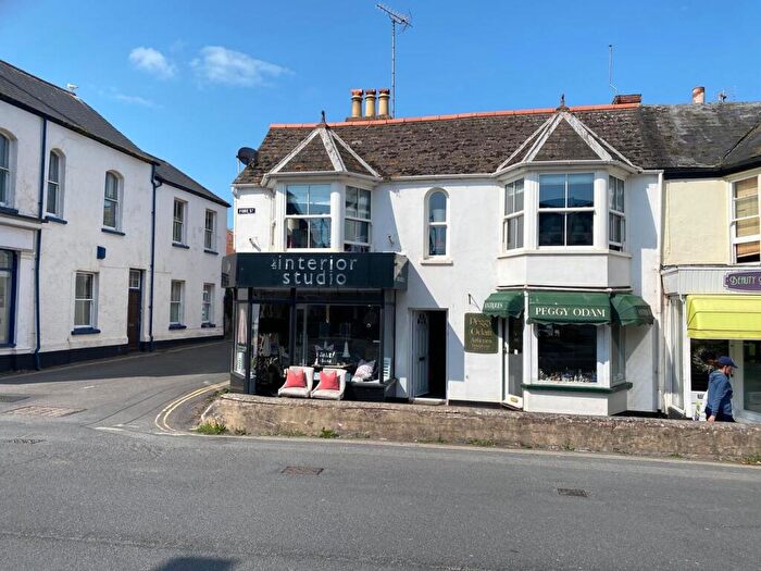 2 Bedroom Flat To Rent In Fore Street, Budleigh Salterton, EX9