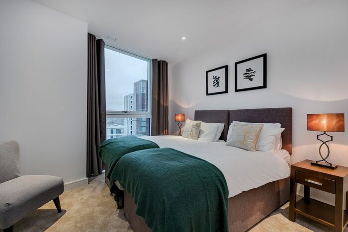 2 Bedroom Flat To Rent In Wandsworth Road, London, SW8