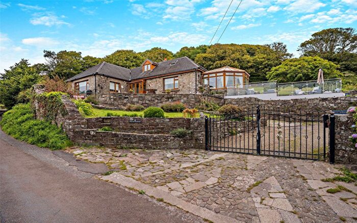 3 Bedroom Detached House For Sale In Ferryside, Carmarthenshire, SA17