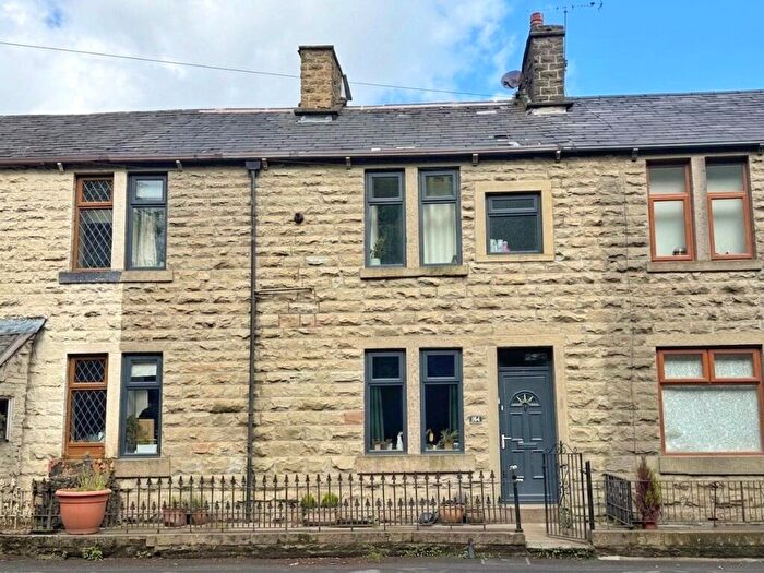 2 Bedroom Terraced House For Sale In Burnley Road, Loveclough, Rossendale, BB4