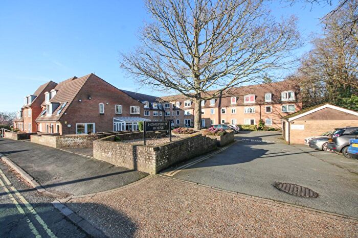 1 Bedroom Retirement Property For Sale In Mersham Gardens, Bitterne, SO18