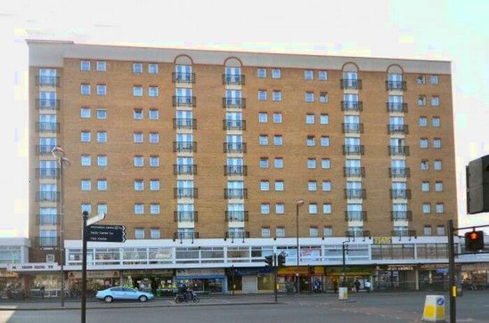 1 Bedroom Flat To Rent In Madison Heights, Hounslow, TW3