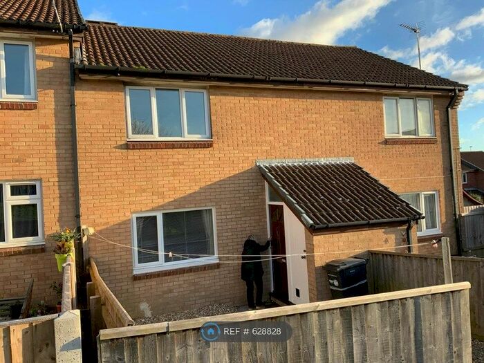 1 Bedroom Flat To Rent In Gainsborough Way, Yeovil BA21