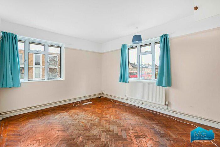 4 Bedroom Flat To Rent In Kelland Close, Crouch End, London, N8