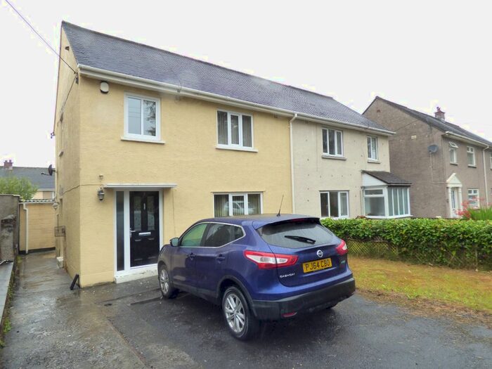 3 Bedroom Semi-Detached House To Rent In Caeglas, Cross Hands, Llanelli, SA14