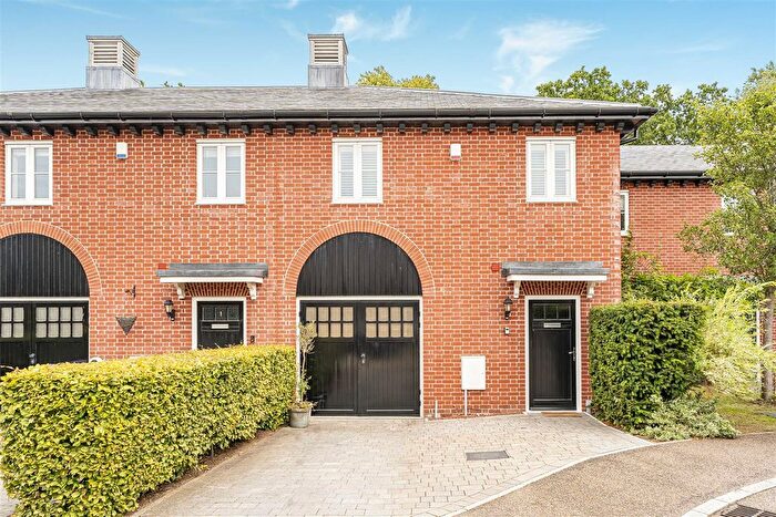 3 Bedroom End Of Terrace House For Sale In Willis Grove, Balls Park, Hertford, SG13