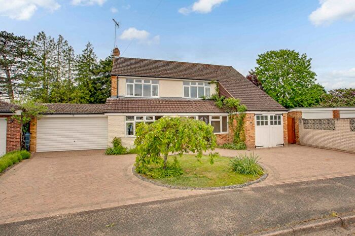 5 Bedroom Detached House For Sale In Cressington Place, Bourne End, Buckinghamshire, SL8