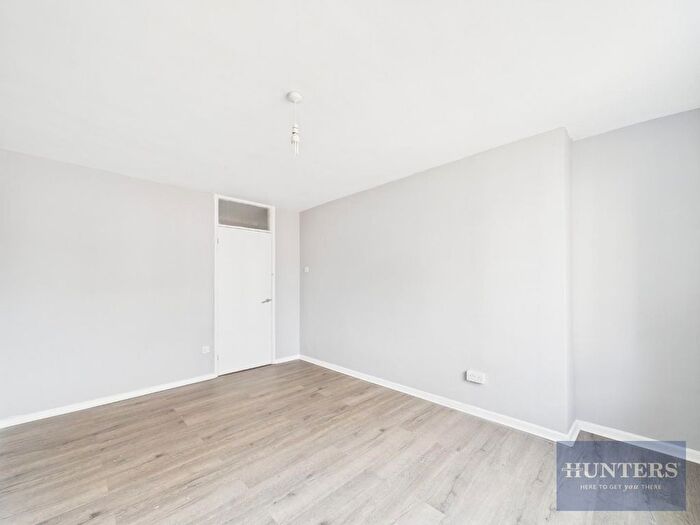 2 Bedroom Flat To Rent In Belworth Court, Hatherley Road, GL51