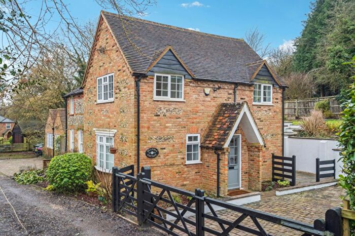 5 Bedroom Detached House For Sale In Beacon Hill, Sniggs Lane, Penn, HP10