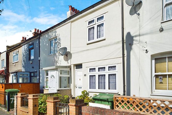 2 Bedroom Terraced House For Sale In Roman Road, East Ham, London, E6