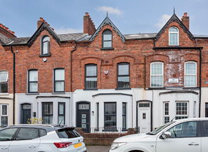 3 Bedroom Mid TownHouse For Sale In Ava Avenue, Belfast, BT7