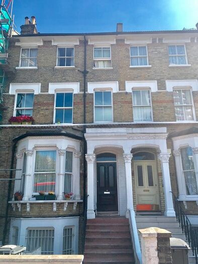 Studio To Rent In South Lambeth Road, London, SW8