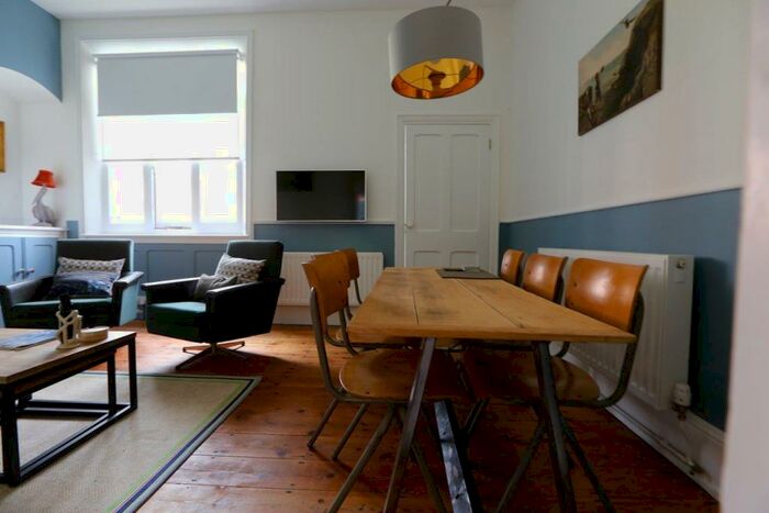 2 Bedroom House To Rent In Victoria Parade, Ramsgate, CT11