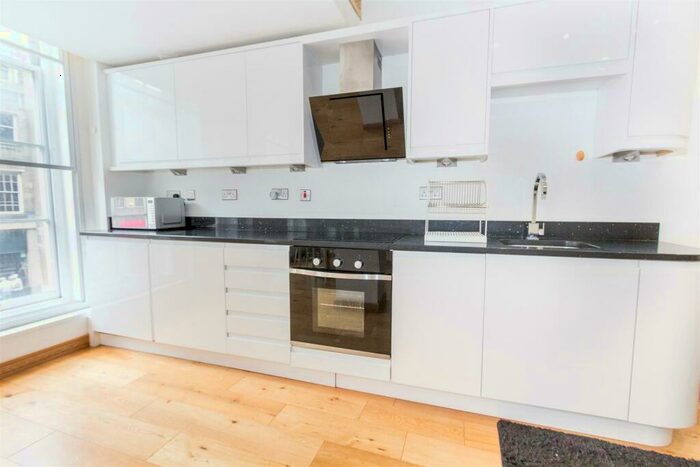 1 Bedroom Apartment To Rent In Murton House, Grainger Street, City Centre, NE1