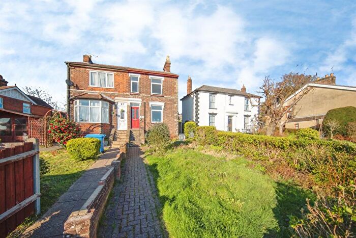 3 Bedroom Semi Detached House For Sale In Alexandra Road, Ipswich, IP4