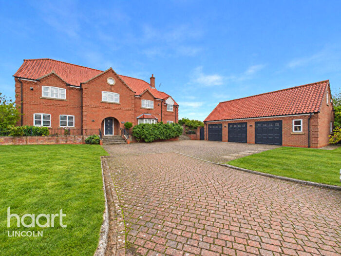 5 Bedroom Detached House For Sale In Hillside, Gainsborough, DN21