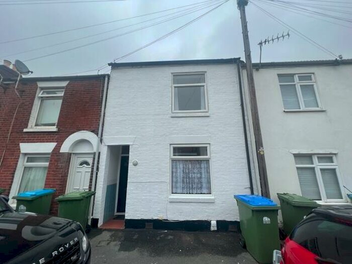 5 Bedroom House To Rent In Dover Street, Inner Avenue, Southampton, SO14