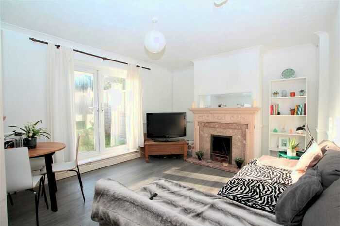 4 Bedroom House To Rent In Ringmer Drive, Brighton, BN1