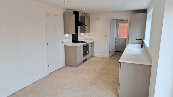 4 Bedroom Detached House For Sale In Perkins Lane, Calverton, Nottingham, NG14