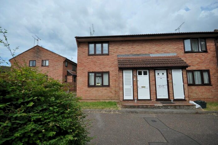 1 Bedroom Maisonette To Rent In Jenner Mead, Chelmsford, Essex, CM2