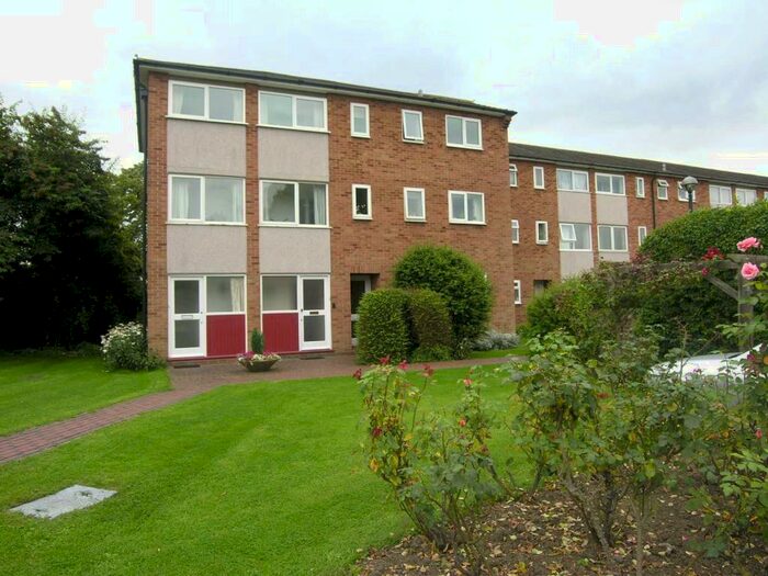 2 Bedroom Apartment To Rent In Chiltern Court, Fawcett Road, Windsor, Berkshire, SL4