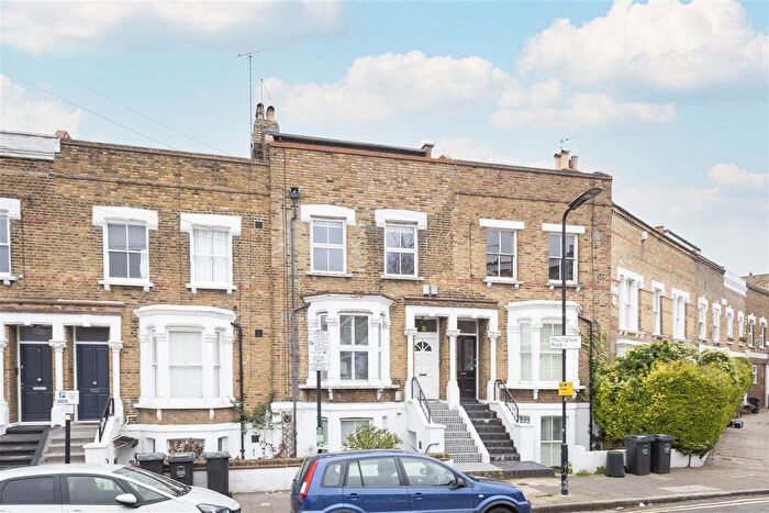 1 Bedroom Flat For Sale In Mountgrove Road, London, N5