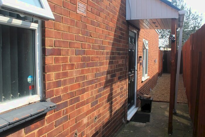 3 Bedroom Maisonette To Rent In Field End Road, Ruislip, HA4