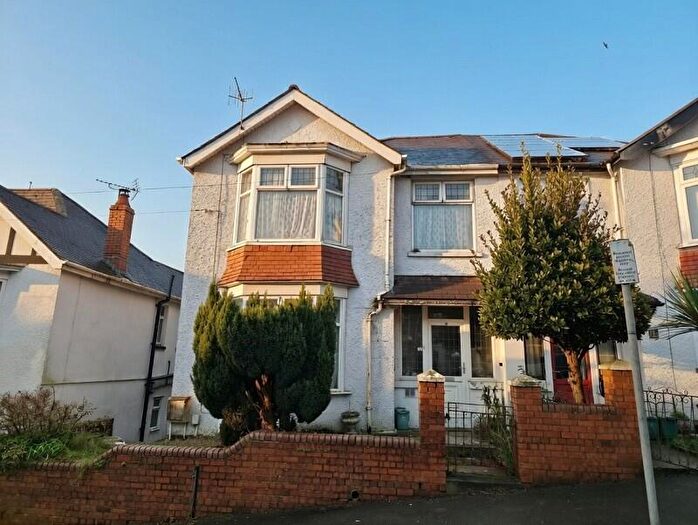 4 Bedroom Semi Detached House For Sale In Knoll Avenue, Uplands, Swansea, City And County Of Swansea., SA2