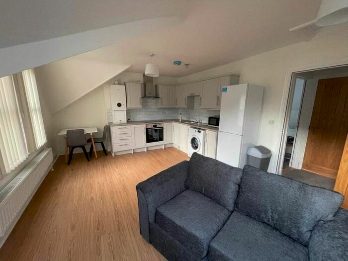 1 Bedroom Flat To Rent In Elm Tree Avenue, Aberystywth, Ceredigion, SY23