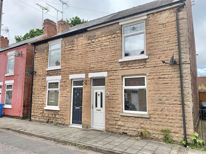 2 Bedroom Semi-Detached House For Sale In Poplar Street, Mansfield Woodhouse, NG19