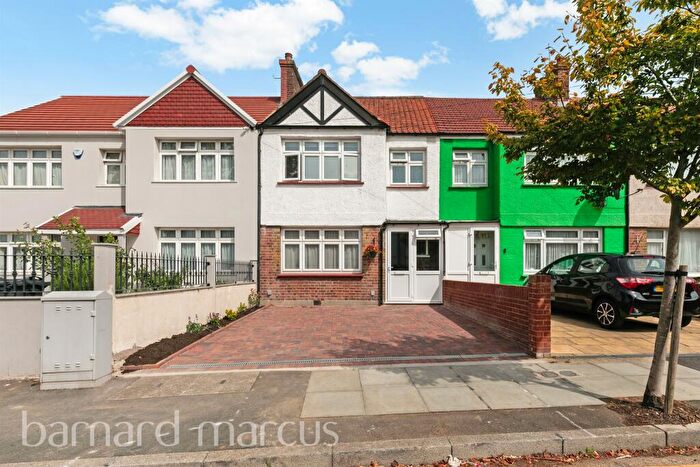 3 Bedroom Terraced House For Sale In Hadley Road, Mitcham, CR4