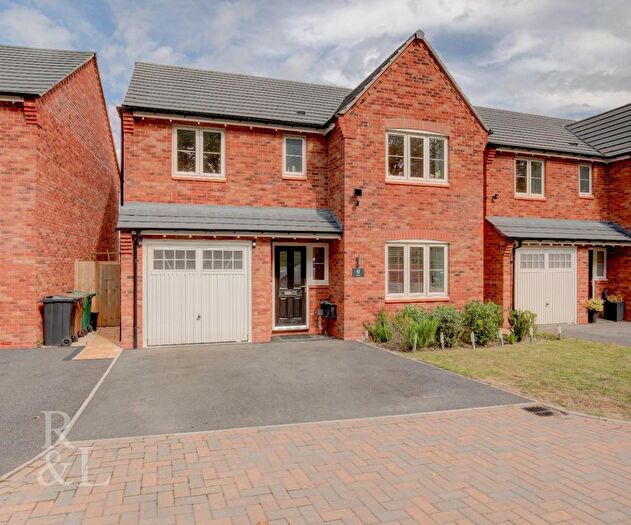 4 Bedroom Detached House For Sale In Ivatt Close, Midway, DE11