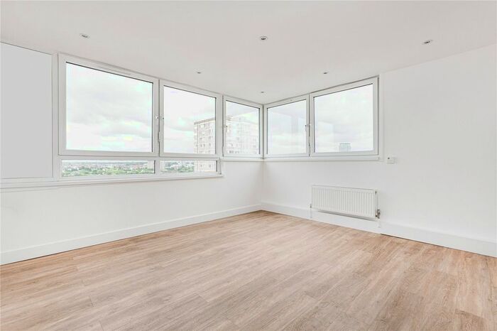 1 Bedroom Flat To Rent In Whitgift House, Westbridge Road, SW11
