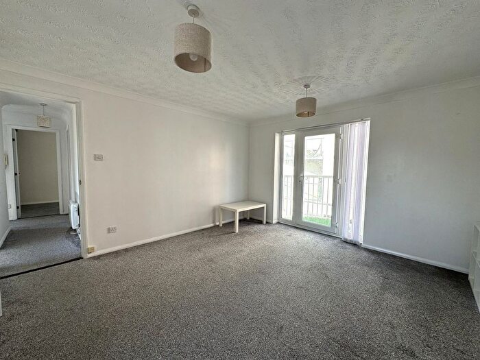 2 Bedroom Flat To Rent In Camona Drive, Maritime Quarter, Swansea, SA1